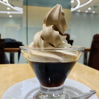 コーヒーゼリーソフト(キャピタルコーヒー 渋谷東急フードショー 渋谷マークシティ)