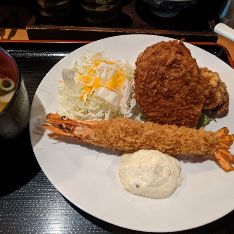 ミックスフライ定食(ZEN STYLE 一作)