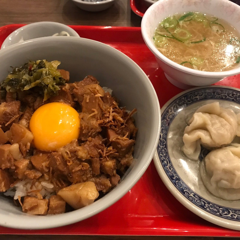 魯肉飯（ルーローハン）と名物台北餃子ランチ(台北餃子専門店 張記 西荻窪店)