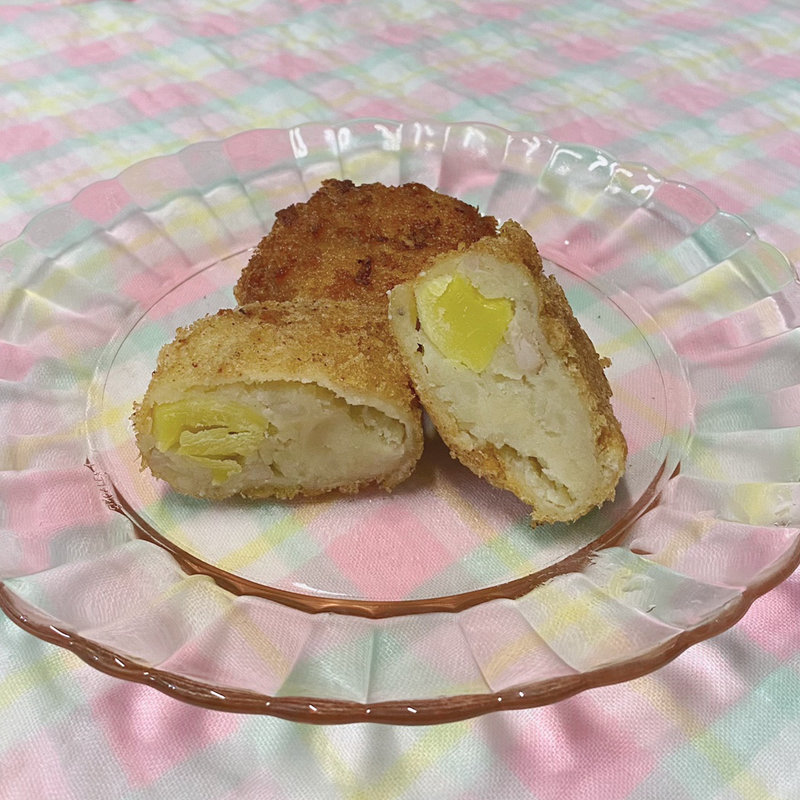 秋限定 和栗と若鶏のポテトコロッケ(男爵芋)(俵コロッケ 四谷さくらい)