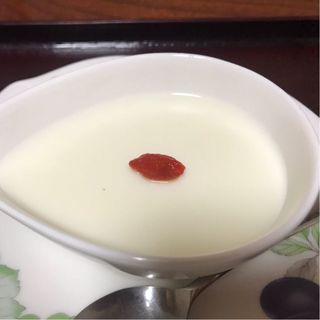 杏仁豆腐(ビジネスあすか旅館)