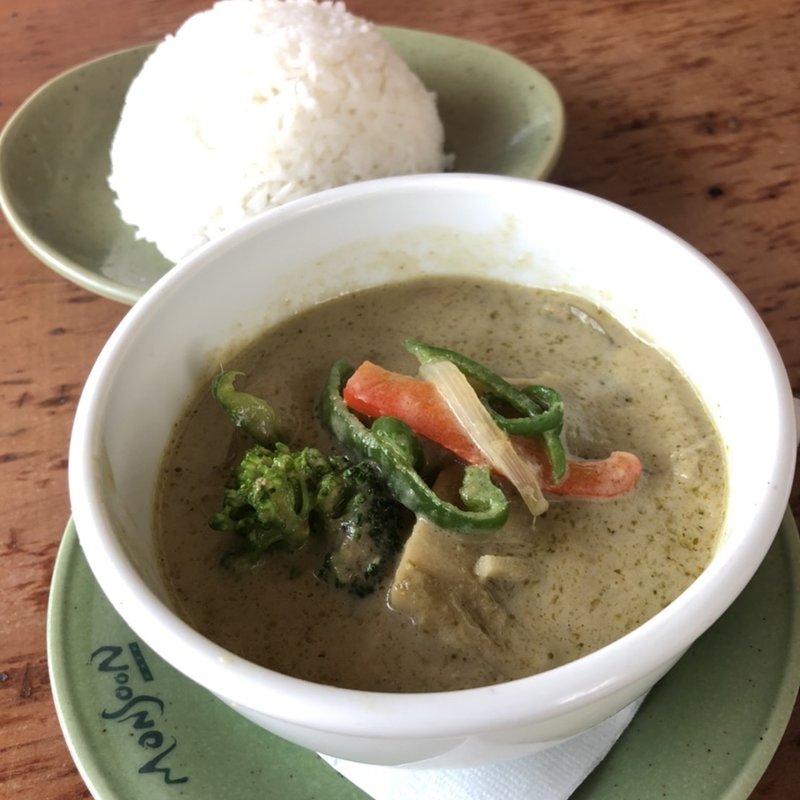 グリーンカレーと生春巻きの日替わりランチ(モンスーンカフェ表参道 )
