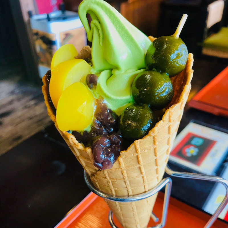 宇治金時ソフトクリーム(通圓 宇治本店 （つうえん）)