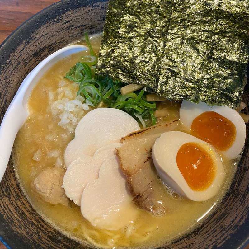 濃厚　鶏醤油らぁ麺(麺屋　武一神戸本店)
