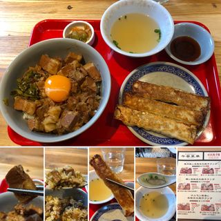 魯肉飯と名物台北棒餃子(台北餃子次次)