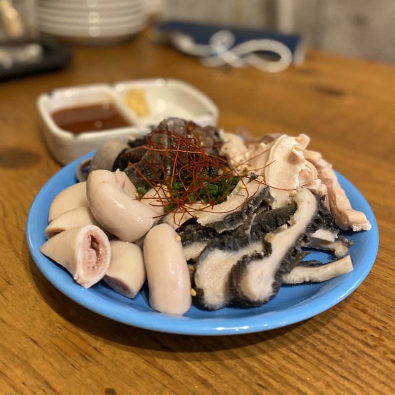 内臓オールスター(大衆餃子酒場 ノボル)