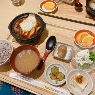 半熟玉子と特製デミソースハンバーグ定食(さち福や 西神中央店)