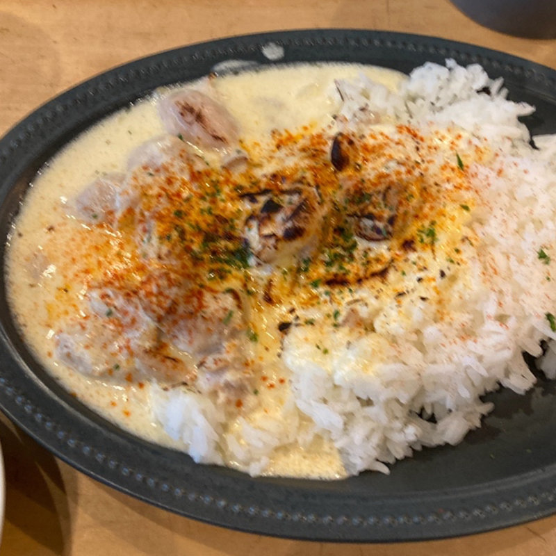鶏肉のガーリッククリーム煮込み(TRUNK CAFE （トランク カフェ）)