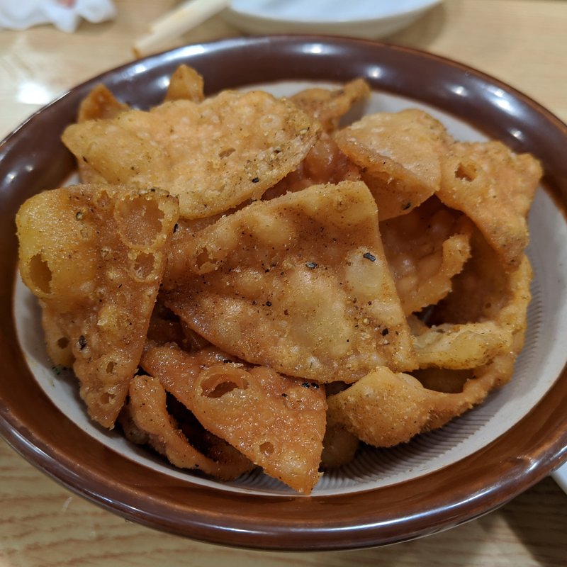 カレー風味のパリパリ(餃子ノ酒場 太陽 ホエール 横浜駅前店)
