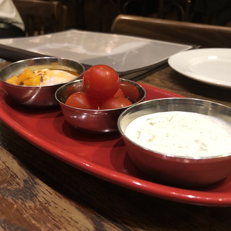 3種のアチャール(ウォータリングホール)