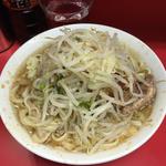 ぶたラーメン（ニンニク、ヤサイ）(ラーメン二郎 三田本店 （らーめんじろう）)