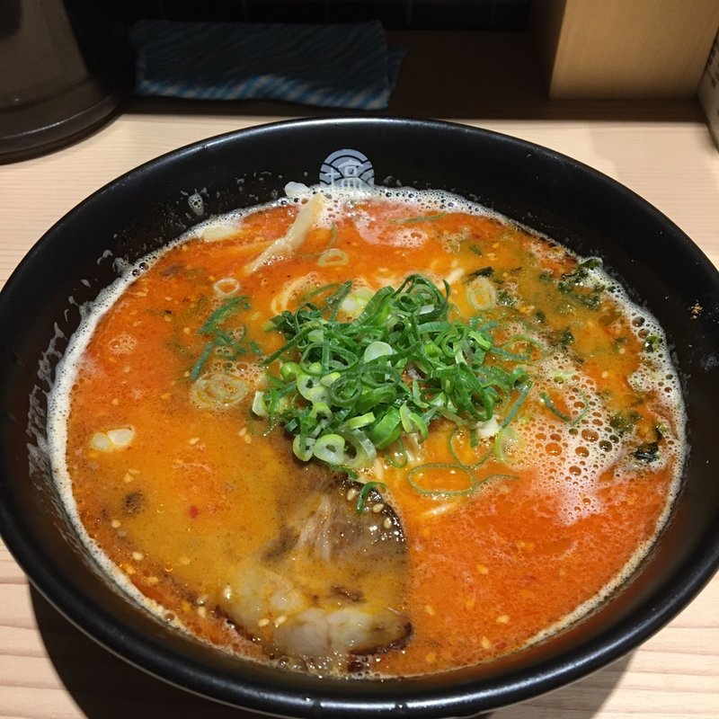 辛味白湯塩ラーメン(ひるがお なんばラーメン一座店)