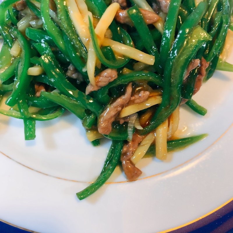 青椒肉絲(まりも)