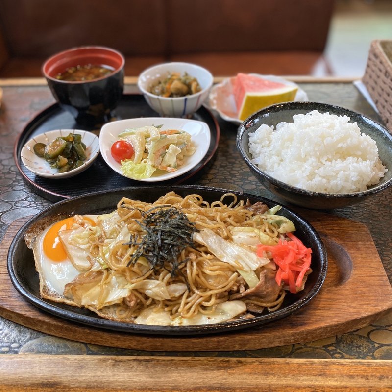 日替わりランチ(焼きそば)(まん)