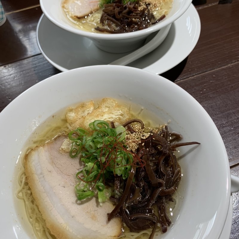ラーメン(りょう花 伊予三島店 （りょうか）)