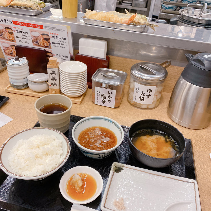牡蠣と赤茄子の秋定食(天ぷら定食まきの西神中央プレンティ)