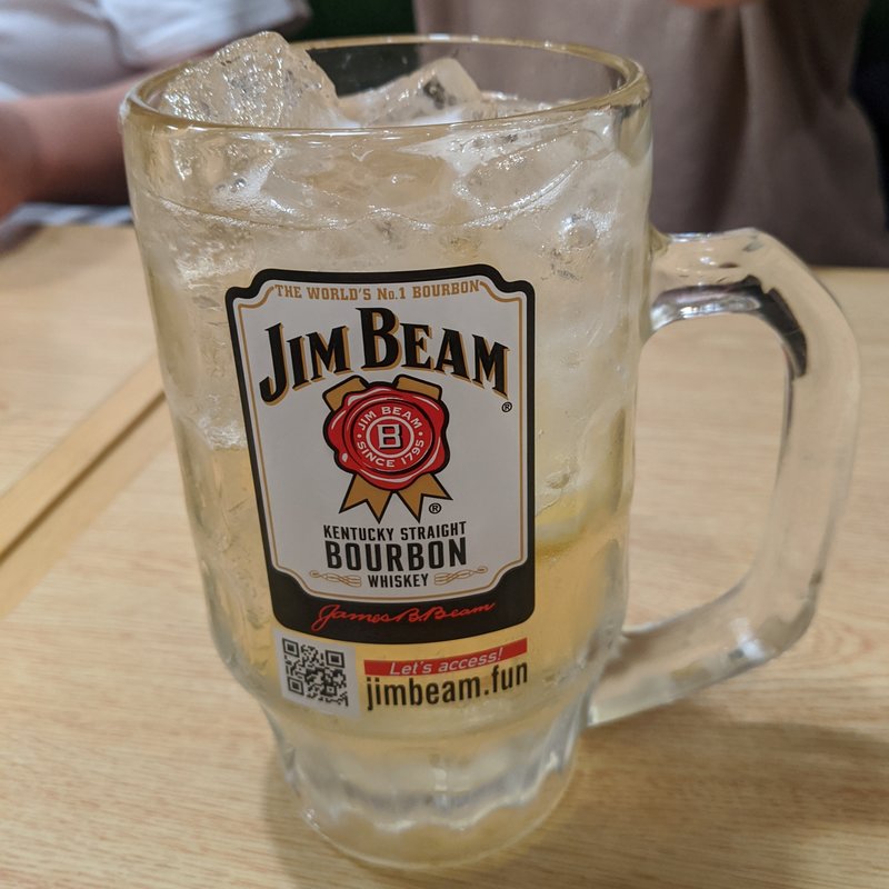 いきなりメガハイボール(餃子ノ酒場 太陽 ホエール 横浜駅前店)