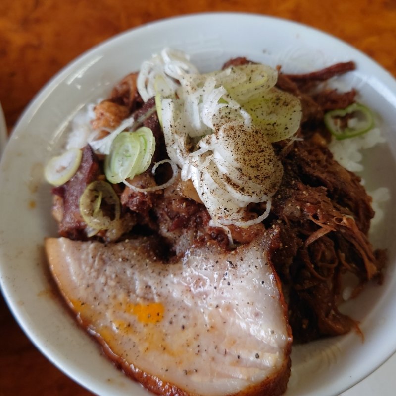 ほぐし肉丼(小)(かし亀)