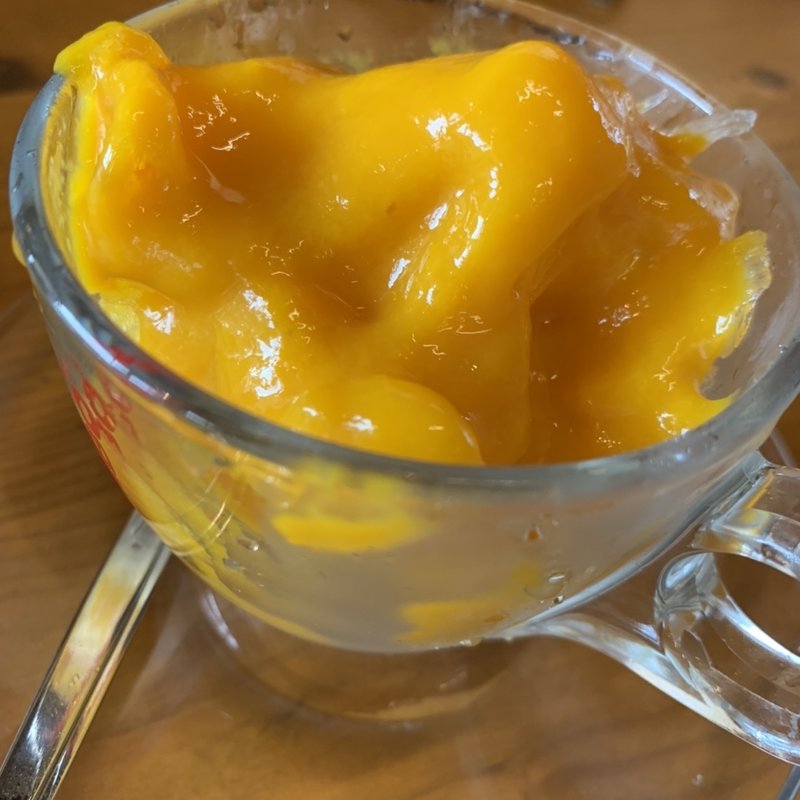 マンゴーかき氷（サービス）(かき氷屋ミピ)