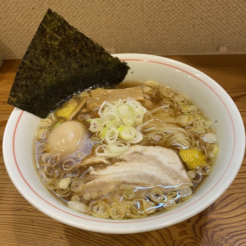 四種の節とあさりとしじみの重ね中華そば(別邸三く 豚骨らーめん真真（マシーン）)