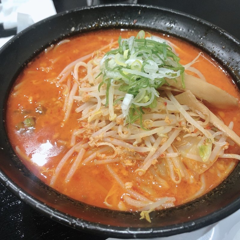 辛いラーメン（正式名称忘れた）(地産食堂ウルエ)