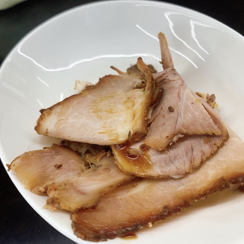 サービスチャーシュー切り落とし(手打ちラーメン 勝龍)