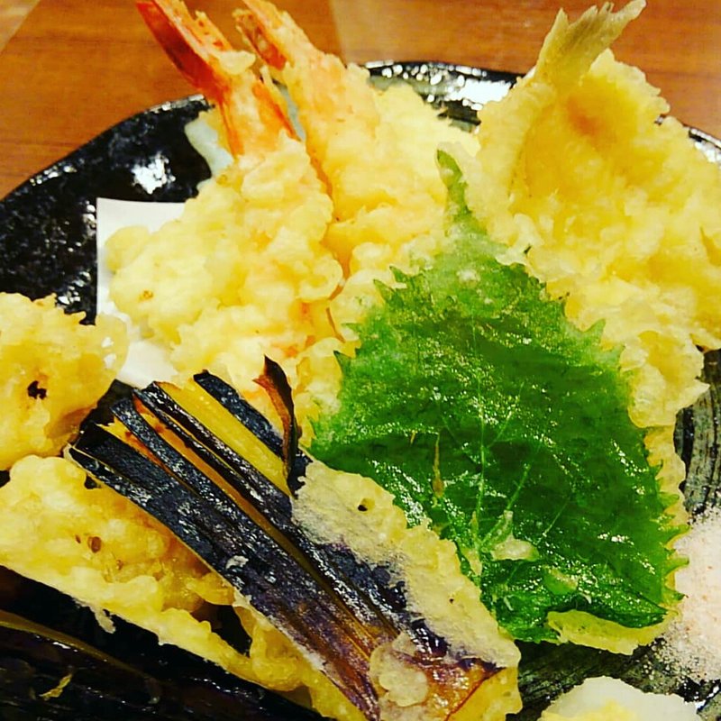 天ぷら盛り合わせ(オッサンすし酒場)