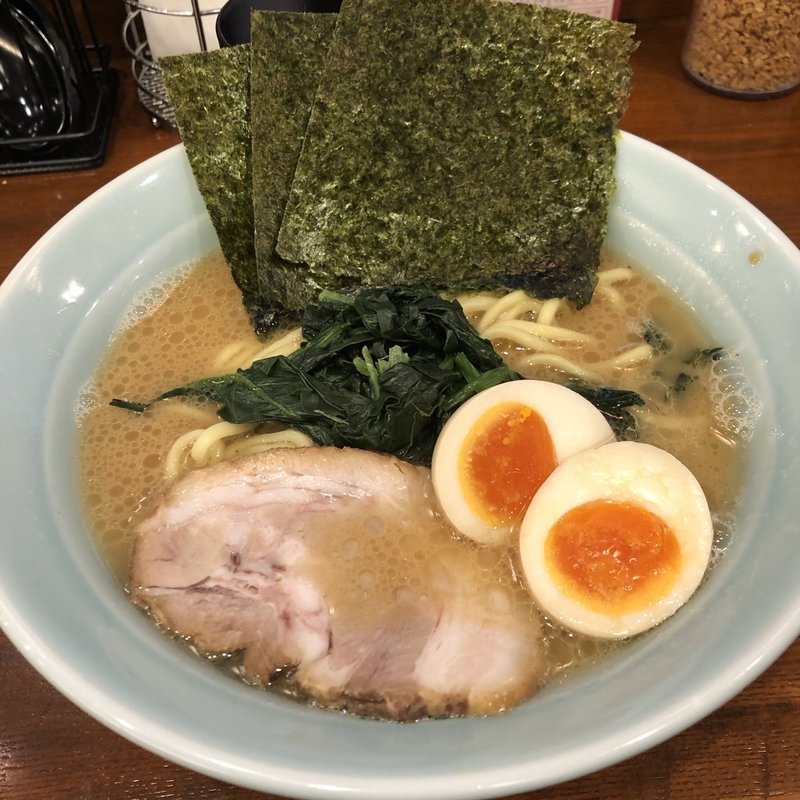 味玉らーめん(横浜家系ラーメン銀家 伊勢佐木町店)