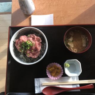 ネギトロ丼(伊豆高原ビール 伊東マリンタウン店 （イズコウゲンビール）)