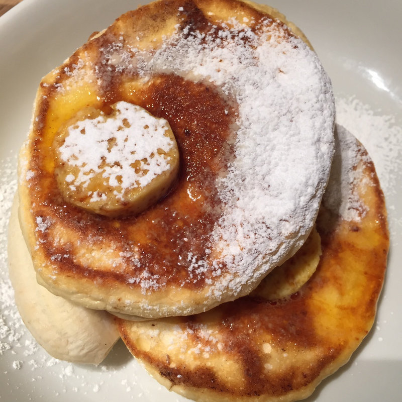 リコッタパンケーキw/フレッシュバナナ/ハニーコームバター(bills)