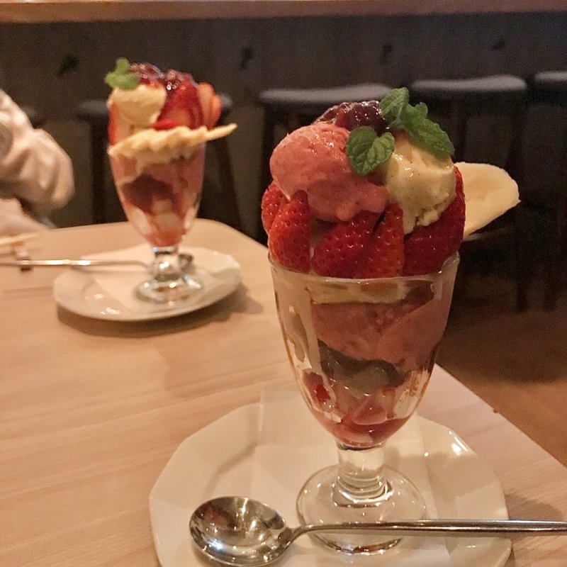 季節のパフェ(Lilou  )