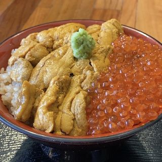 ウニ丼(イクラトッピング)(kisara)