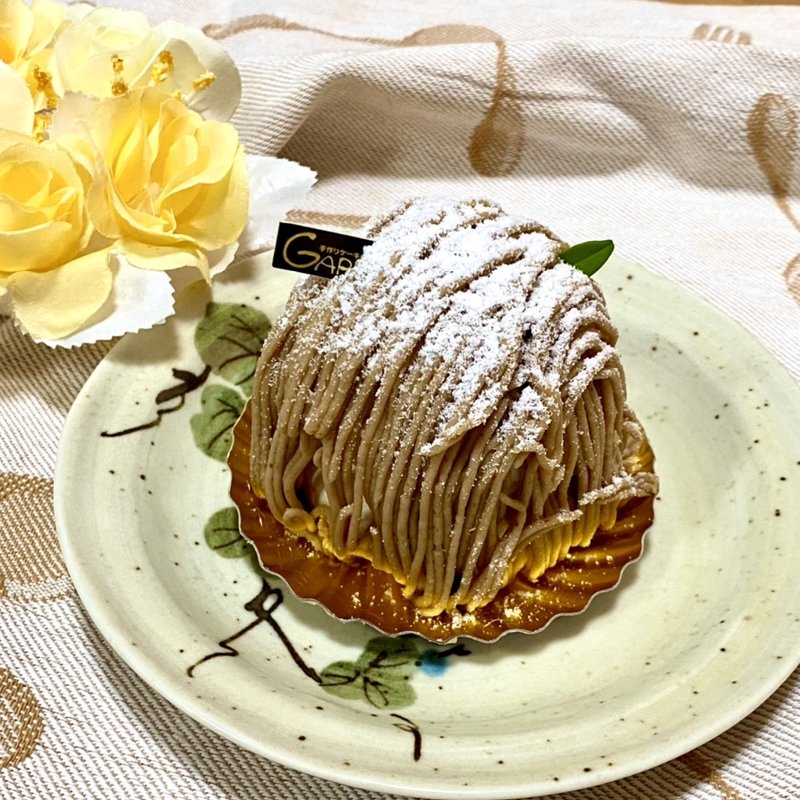 銀のモンブラン(PATISSERIE garo)