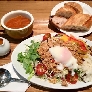 Everything Salad ランチ Everything Salad 青山 の口コミ一覧 おいしい 一皿が集まるグルメコミュニティサービス Sarah