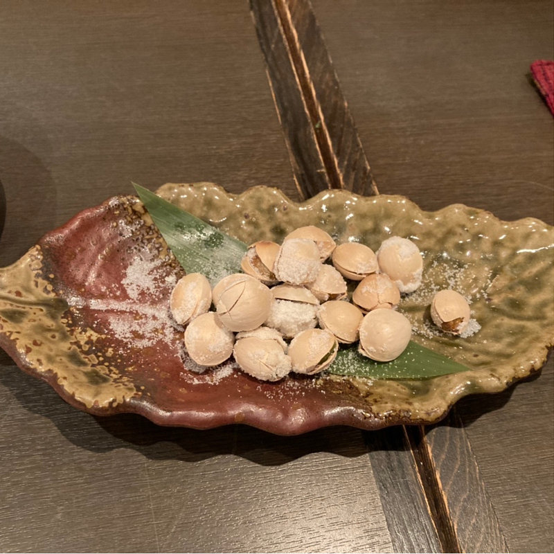 塩炒り銀杏(小粋なごはんと和のお酒 生粋)