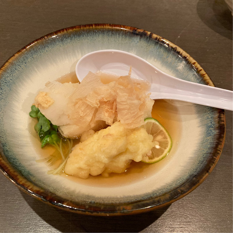 湯葉の天麩羅と揚げ出し豆腐(小粋なごはんと和のお酒 生粋)