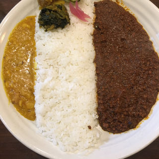 キーマカレーセット カレー オリエンタルバル 桃の実 水道橋店 の口コミ一覧 おいしい一皿が集まるグルメコミュニティサービス Sarah