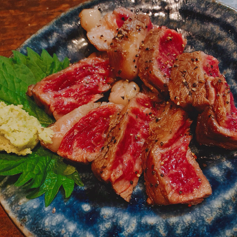 牛ステーキ(うどん酒場でべそ)