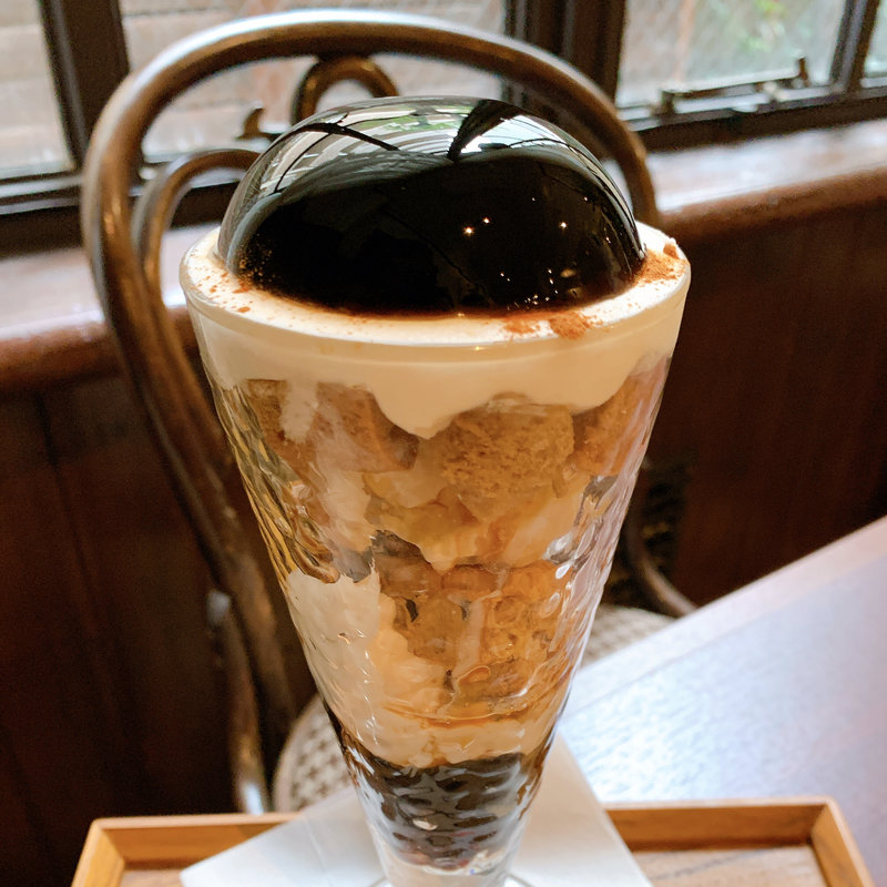 ぷるぷるカプチーノパフェ(前田珈琲 明倫店 （マエダコーヒー）)