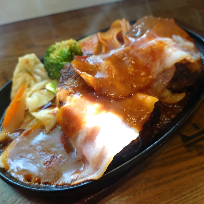 日替わりランチ(ハンバーグW)ライス大盛(珈琲ものがたり)