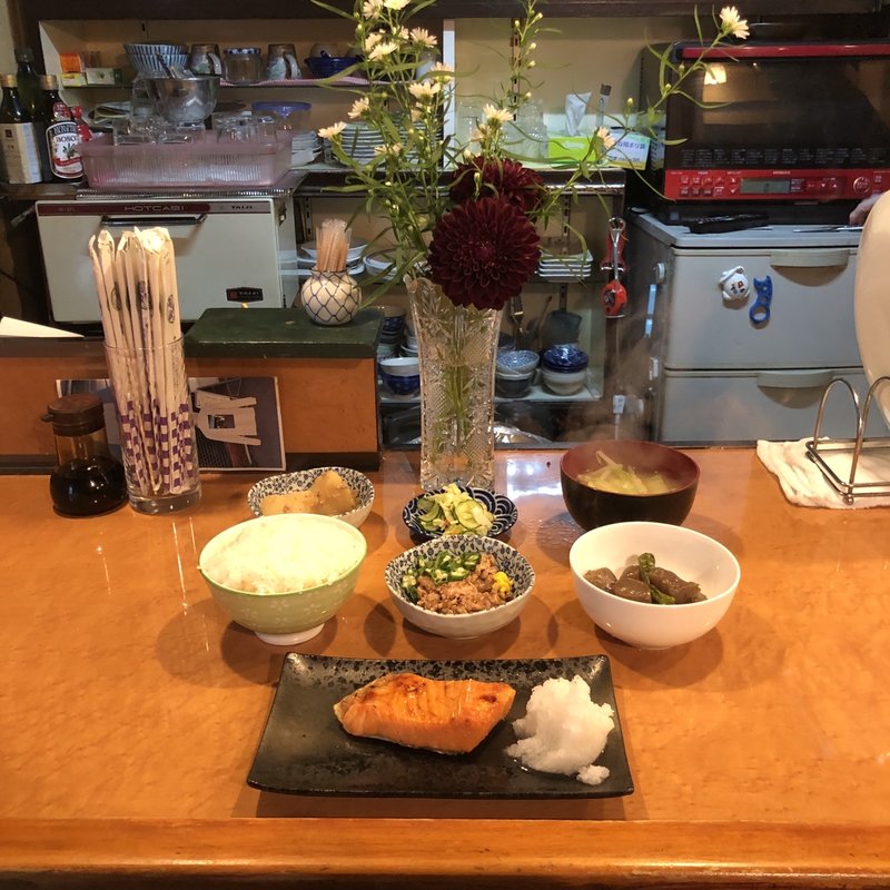 焼き魚定食(シャケ)(あじさい )