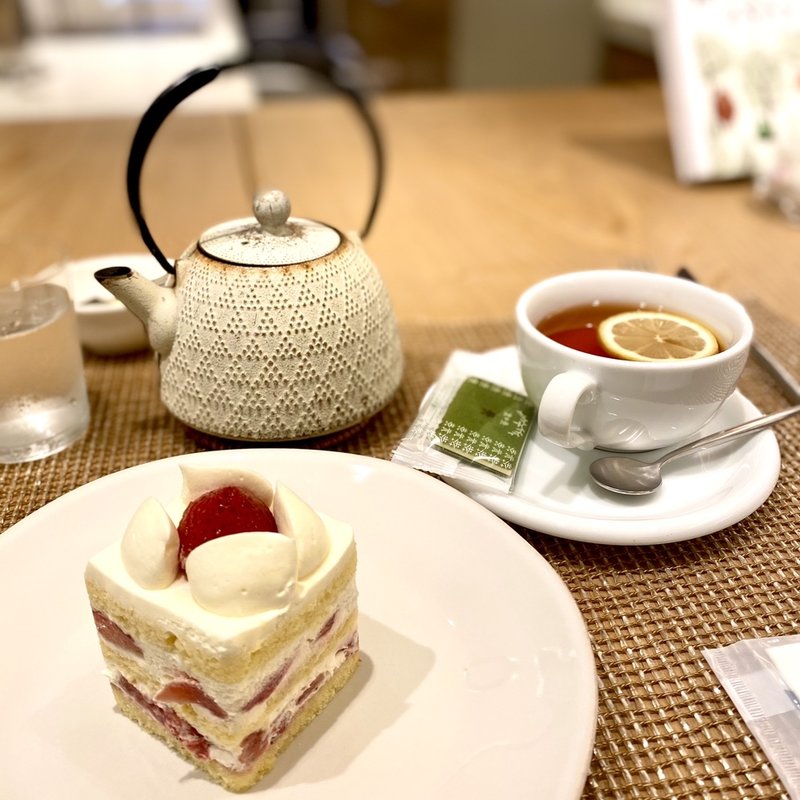 苺のショートケーキ(マールブランシュ カフェ )