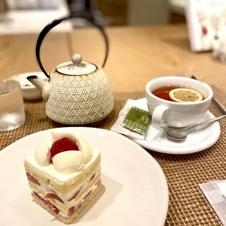 苺のショートケーキ(マールブランシュ カフェ )
