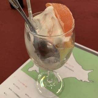 特製パフェ(GARDEN TERRACE SAGA )