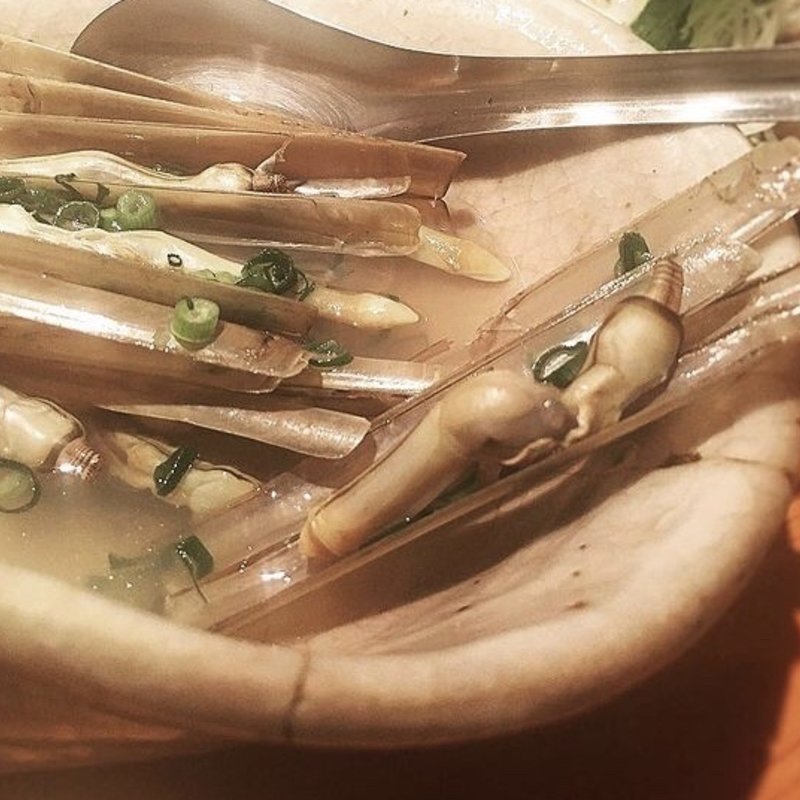 マテ貝の酒蒸し(とぶさかな はなれ)