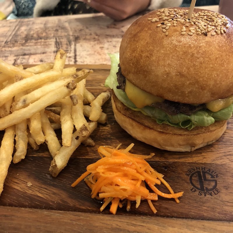 (友安製作所カフェ )