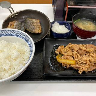 牛皿炙り塩鯖定食(吉野家 新４号線上三川店 )