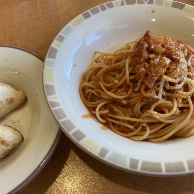 パルマ風スパゲティ+セットフォカッチャ(サイゼリヤ 尼崎下坂部店)