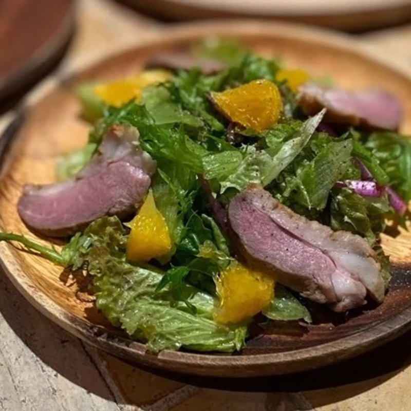 富良野和牛のタリアータサラダ(夕食メニュー)(スプウン谷のザワザワ村)