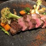 イベリコベジョータと丹波野菜のロースト(バスクバル・チャコリ)